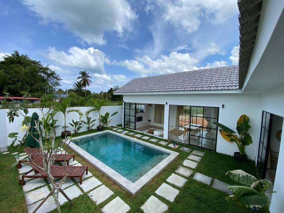 Allure Villa Cempaka Private Pool Kuantan Luaran gambar