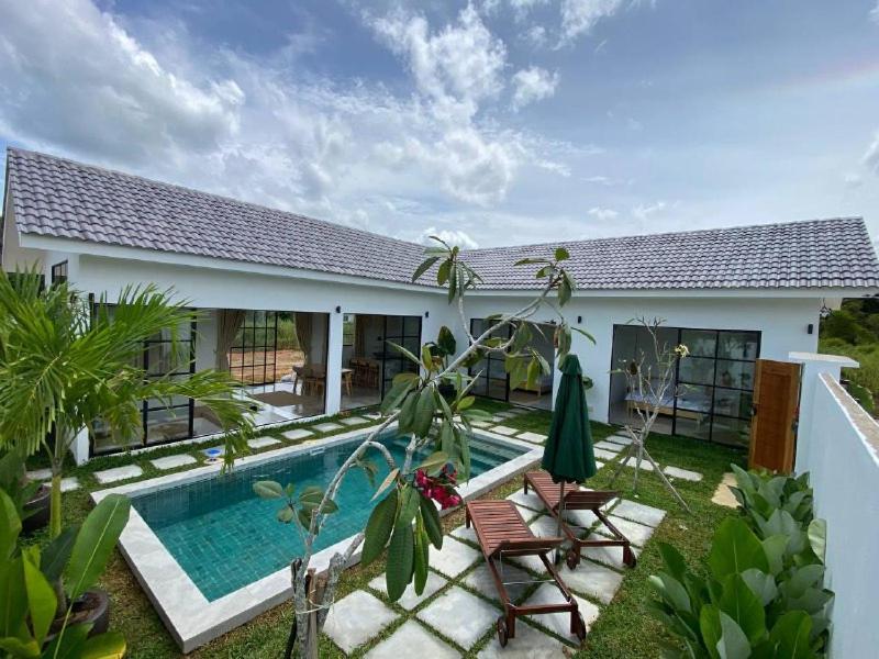 Allure Villa Cempaka Private Pool Kuantan Luaran gambar